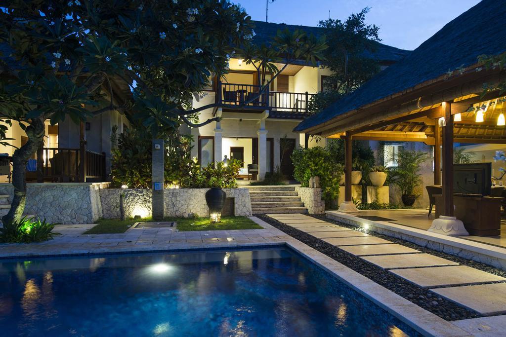 Villa Celagi Lembongan Exteriör bild